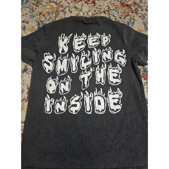 Valabasas Vintage Keep Smiling On The Inside Skull Graphic T-Shirt Medium Black - Picture 4 of 8